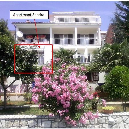 Apartment Sandra Rabac Exterior photo