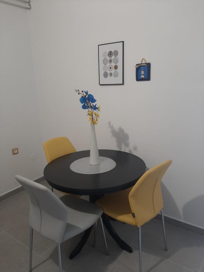 Apartment Sandra Rabac Exterior photo